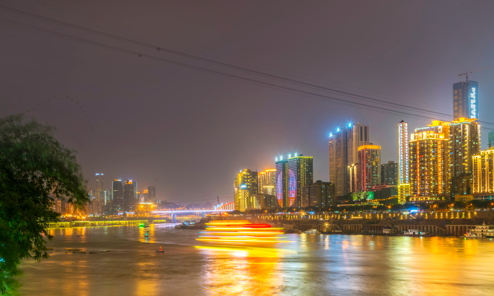 Vibrant Pulse of Vietnam